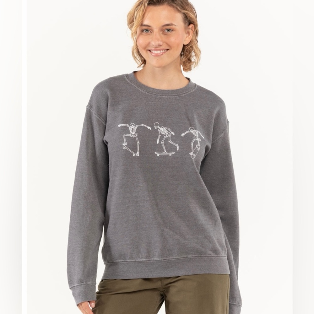 NWOT Full Tilt Skeleton Skate Crewneck Sweatshirt
